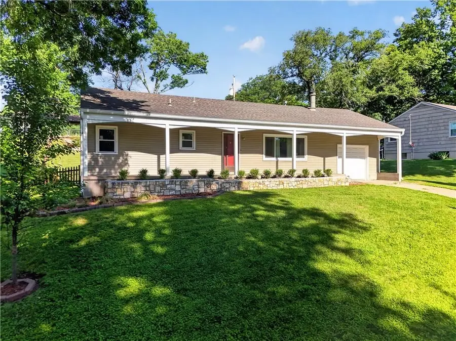 3940 N Grand Avenue, Kansas City, MO 64116 - #3