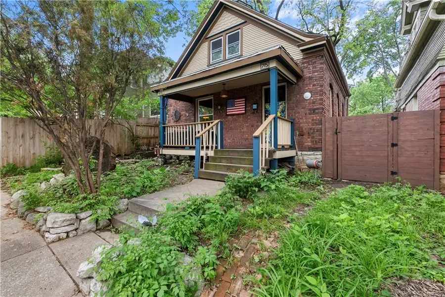 715 E 43rd Street, Kansas City, MO 64110 - #3
