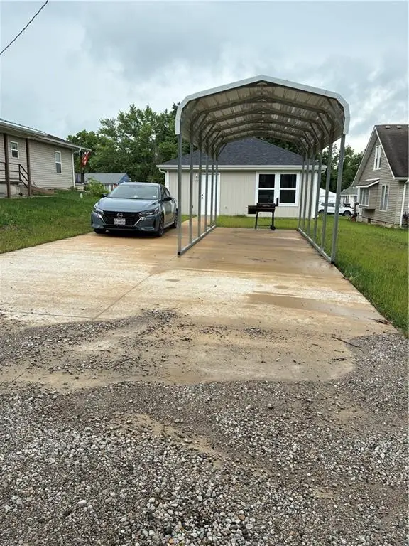325 W Market Street, Warrensburg, MO 64093 - #3