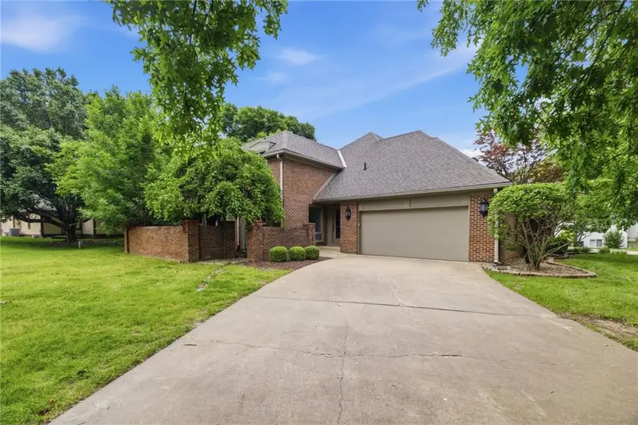 5204 W 112th Street, Leawood, KS 66211 - #2