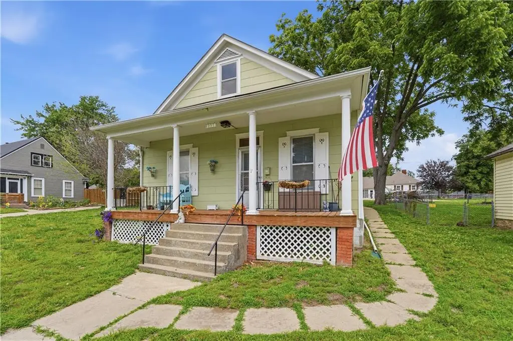 1328 Spruce Street, Leavenworth, KS 66048 - #1