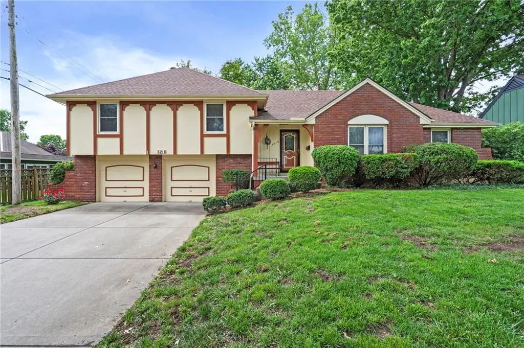 5218 Spring Avenue, Kansas City, MO 64133 - #1