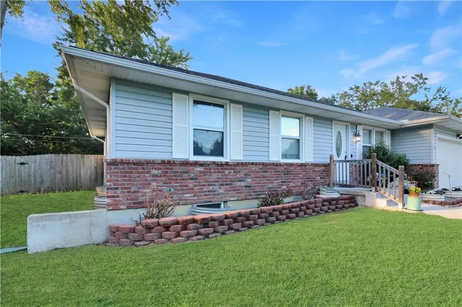 926 Ridge Drive, Warrensburg, MO 64093 - #3