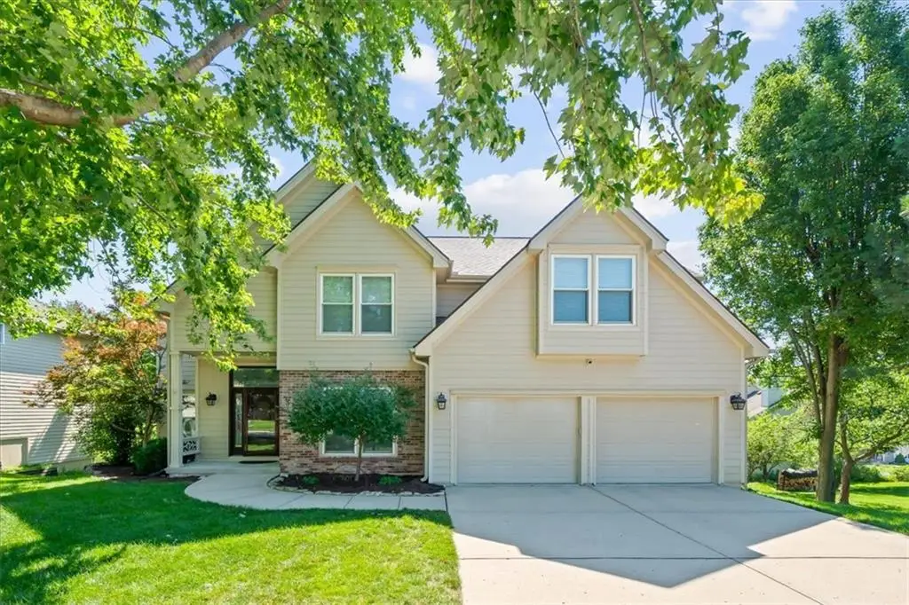 7801 N Revere Drive, Kansas City, MO 64151 - #1