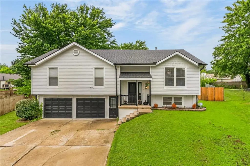 112 NW 101st Terrace, Kansas City, MO 64155 - #1