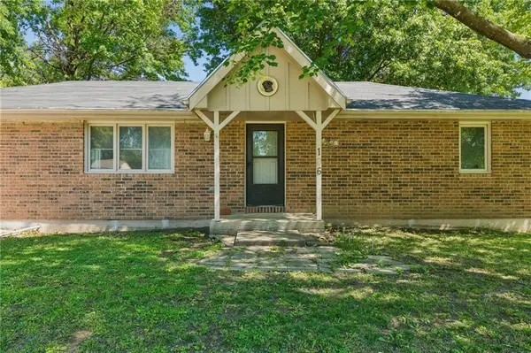 106 Peach Tree Lane, Greenwood, MO 64034