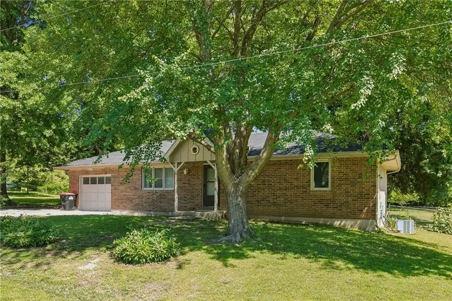 106 Peach Tree Lane, Greenwood, MO 64034 - #3