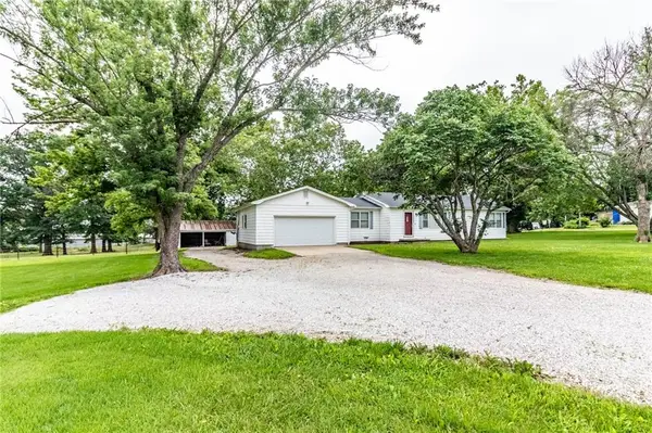 237 NW 21 Road, Warrensburg, MO 64093