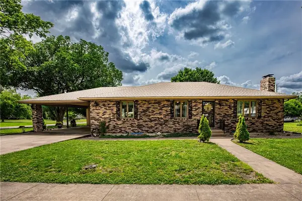 314 S 3rd Street, Mound City, KS 66056