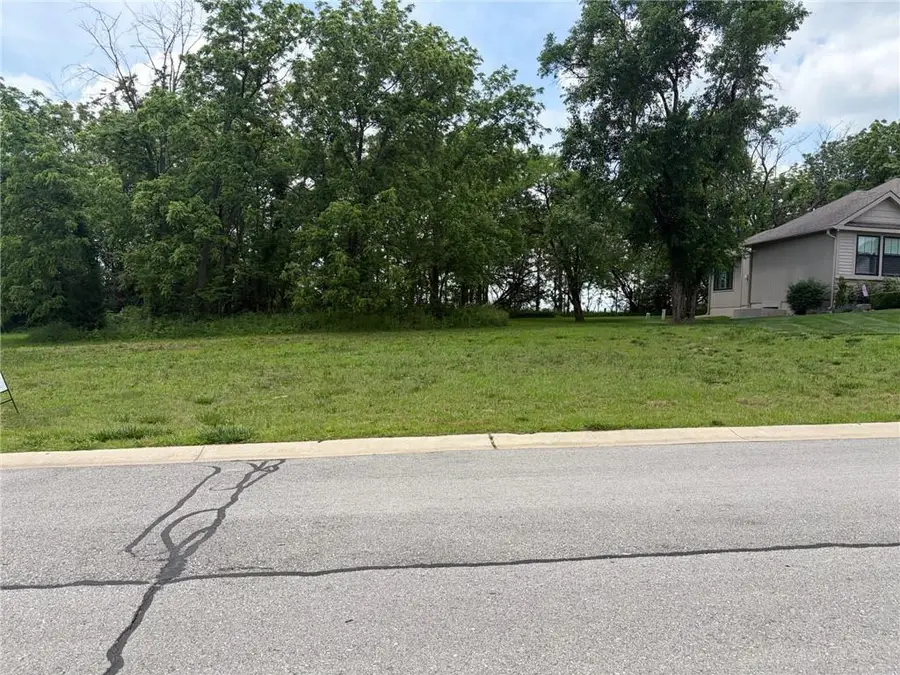 1123 S 13 Street, Louisburg, KS 66053 - #2