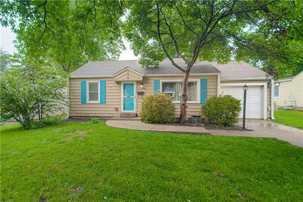 7628 Foster Street, Overland Park, KS 66204 - #1