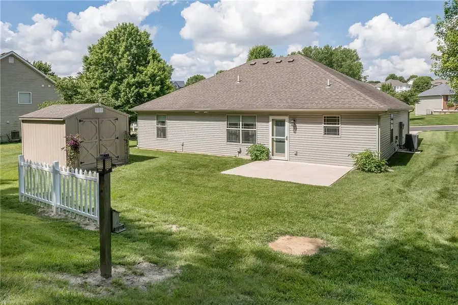 2805 Meadow Ridge Drive, Saint Joseph, MO 64504 - #3