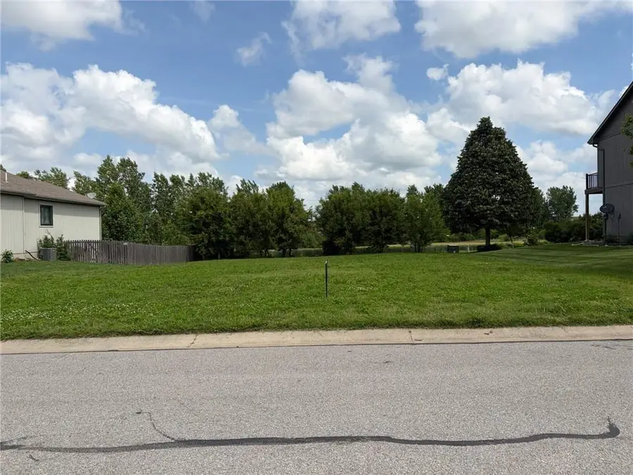 1500 N 4th St E Lot 172 Street E, Louisburg, KS 66053 - #2