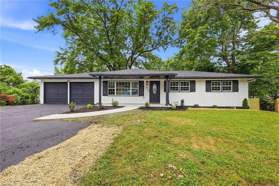 6725 Montana Court, Kansas City, KS 66111 - #2