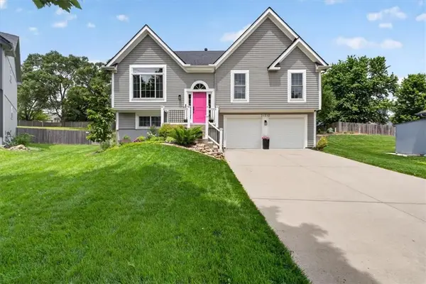 21310 W 120th Terrace, Olathe, KS 66061