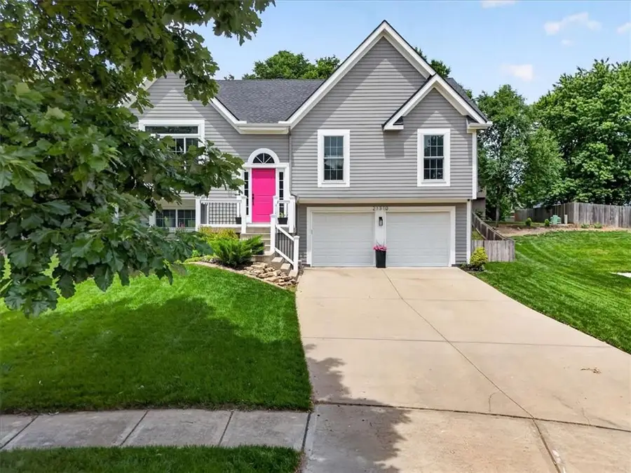 21310 W 120th Terrace, Olathe, KS 66061 - #3