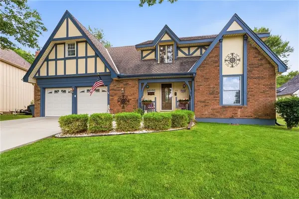 1153 E Frontier Lane, Olathe, KS 66062