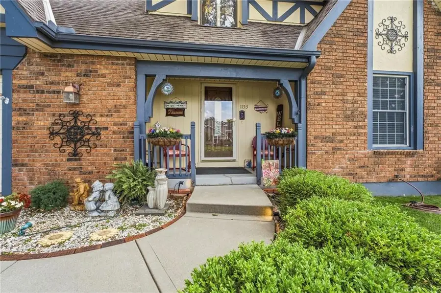 1153 E Frontier Lane, Olathe, KS 66062 - #2