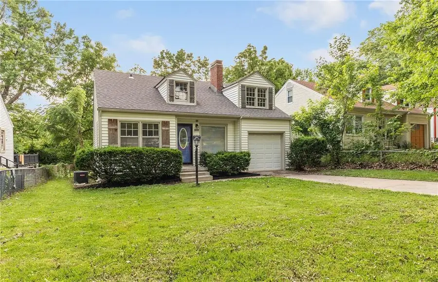 7426 Olive Street, Kansas City, MO 64132 - #2