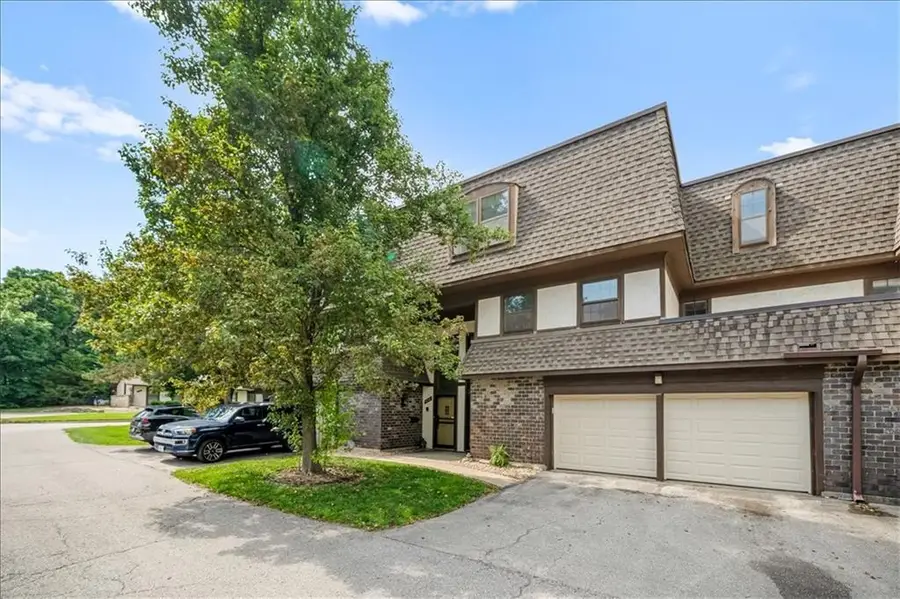 10130 Locust Street, Kansas City, MO 64131 - #2
