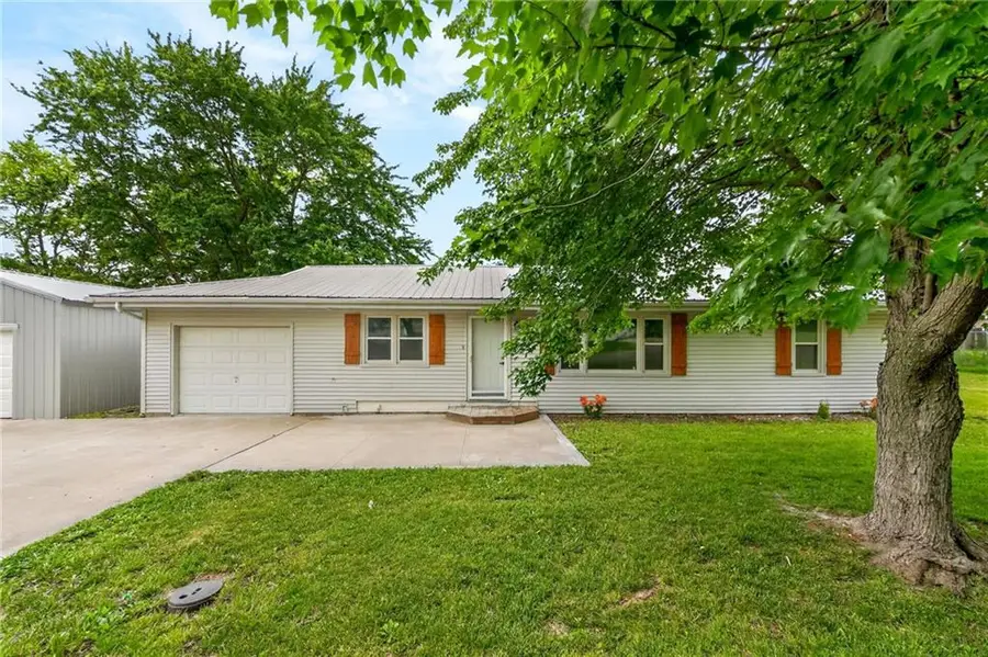 105 E Meadowbrook Court, Polo, MO 64671 - #3