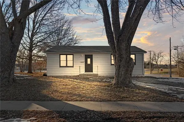 13100 6th Street, Grandview, MO 64030