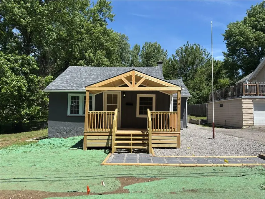 2701 Karnes Road, Saint Joseph, MO 64505 - #2