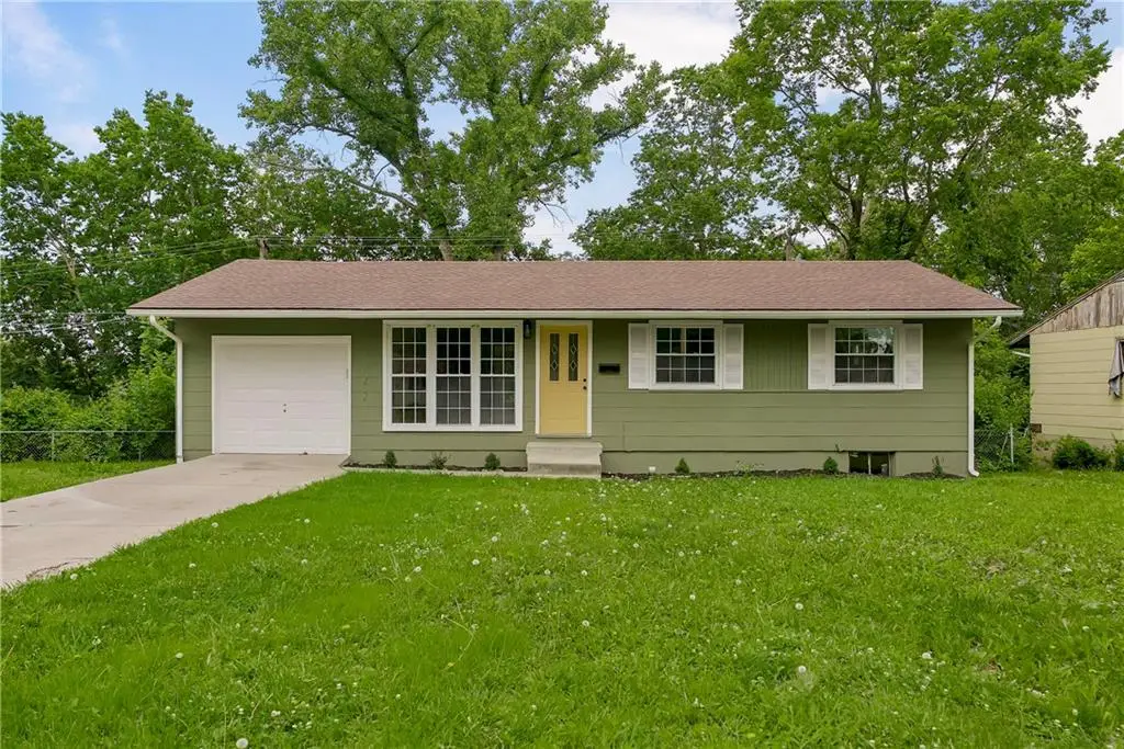 4742 Norton Circle, Kansas City, MO 64130 - #1