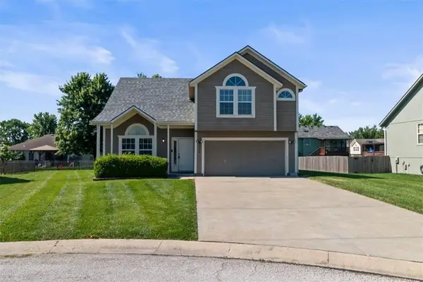 2103 Patti Lane, Greenwood, MO 64034