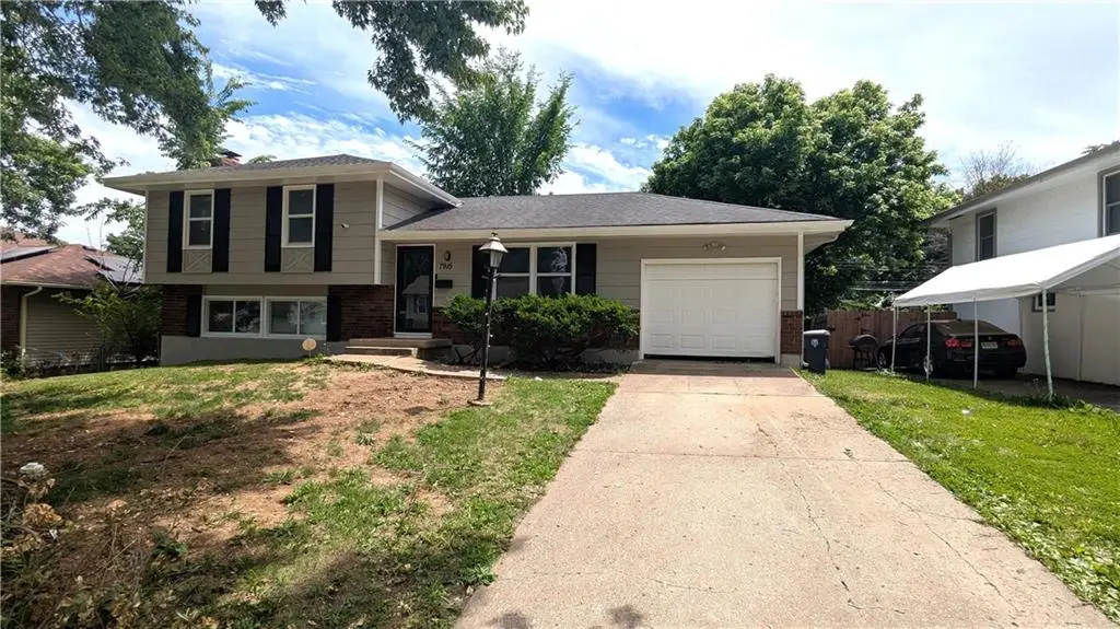7915 E 117 Terrace, Kansas City, MO 64134 - #1