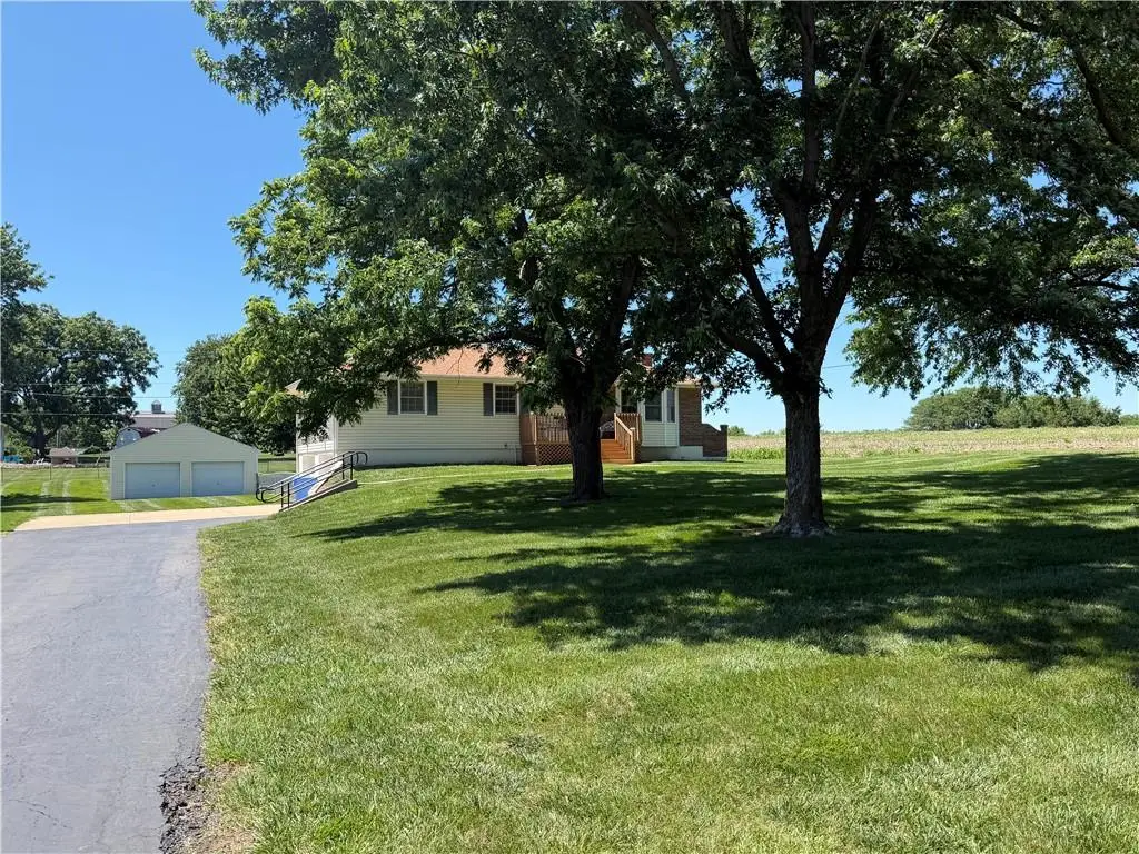 15989 152nd Street, Bonner Springs, KS 66012 - #1