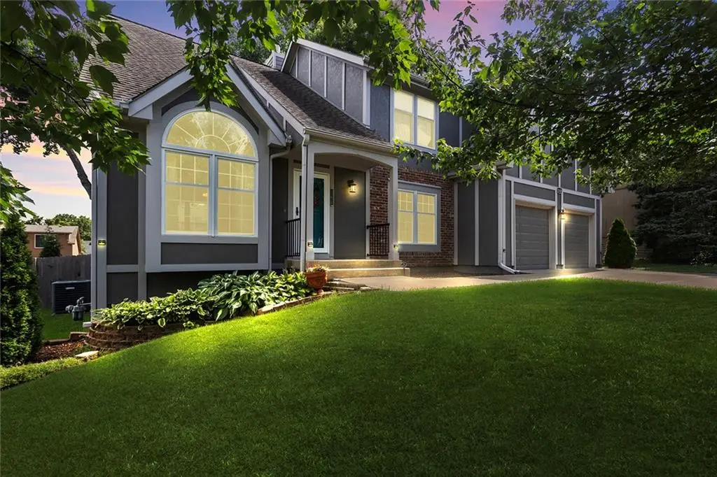 12628 Grandview Street, Overland Park, KS 66213 - #1