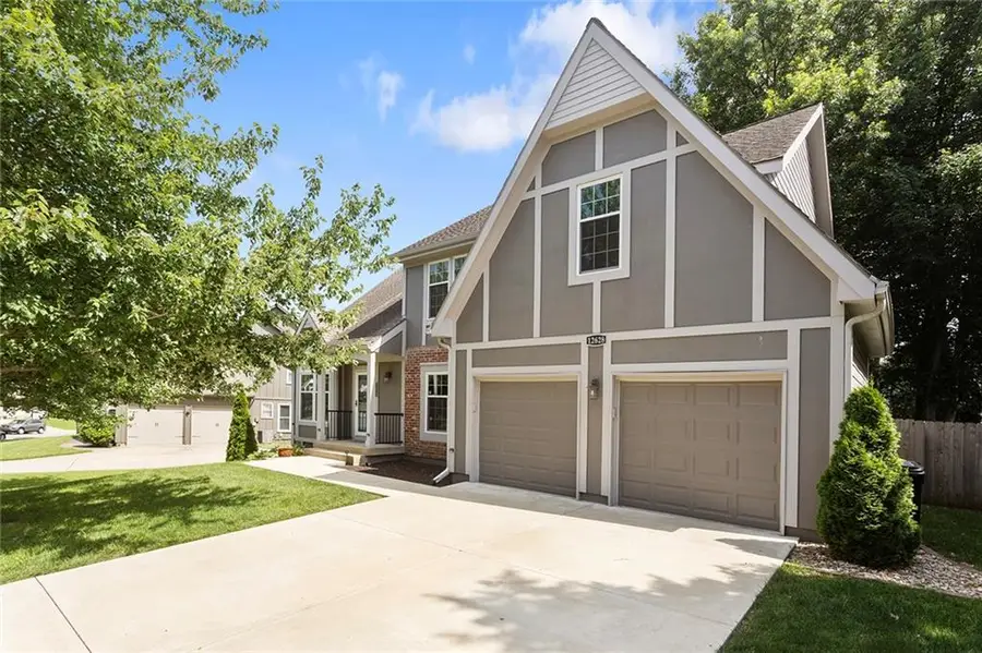 12628 Grandview Street, Overland Park, KS 66213 - #2