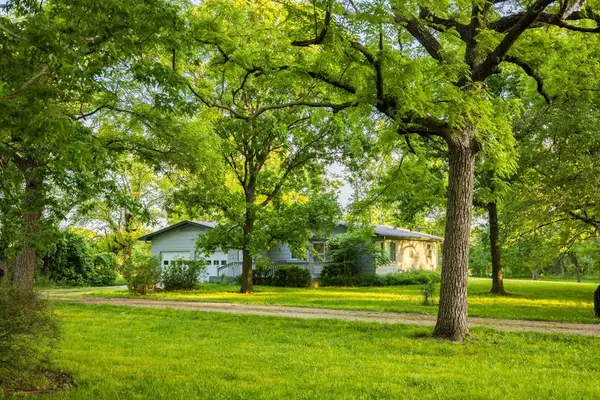 302 N Dane Avenue, Williamsburg, KS 66095