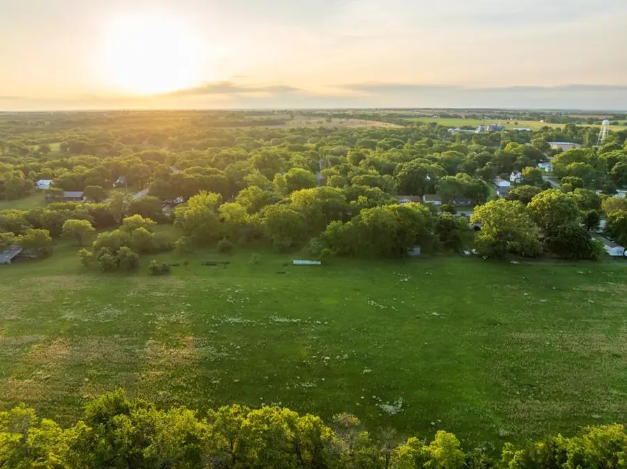302 N Dane Avenue, Williamsburg, KS 66095 - #3