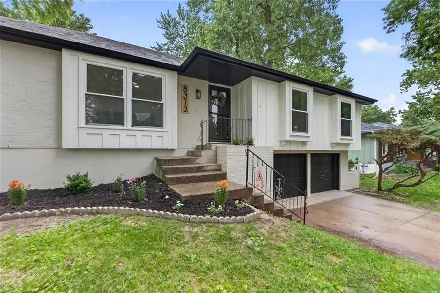 8313 E 104th Street, Kansas City, MO 64134 - #2