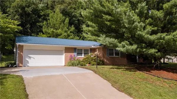 3104 Hampton Road, St Joseph, MO 64505