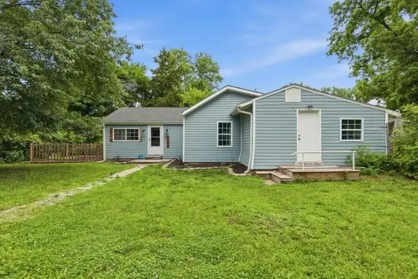1215 Berry Road, Independence, MO 64057