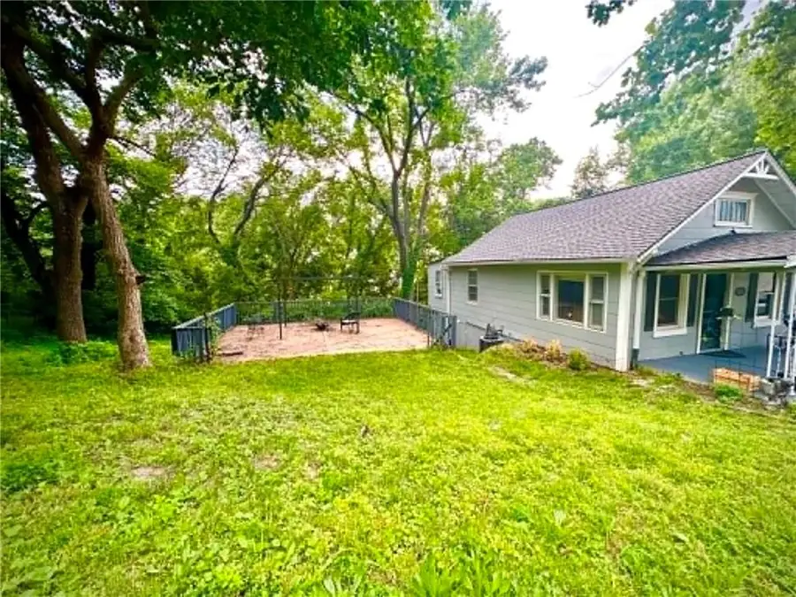 420 S Kentucky Avenue, Independence, MO 64053 - #2