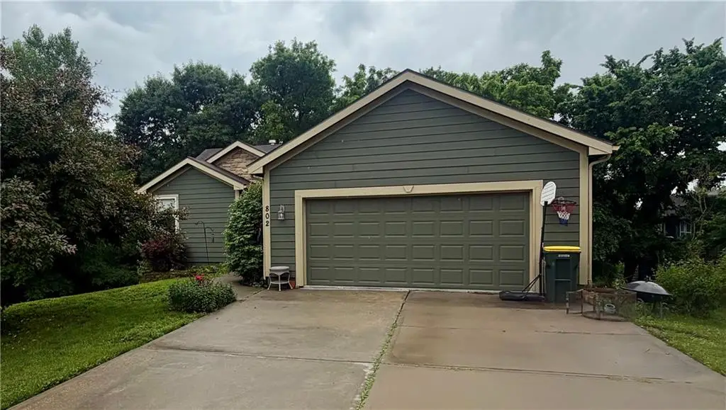 802 Hithergreen Court, Lansing, KS 66043 - #1