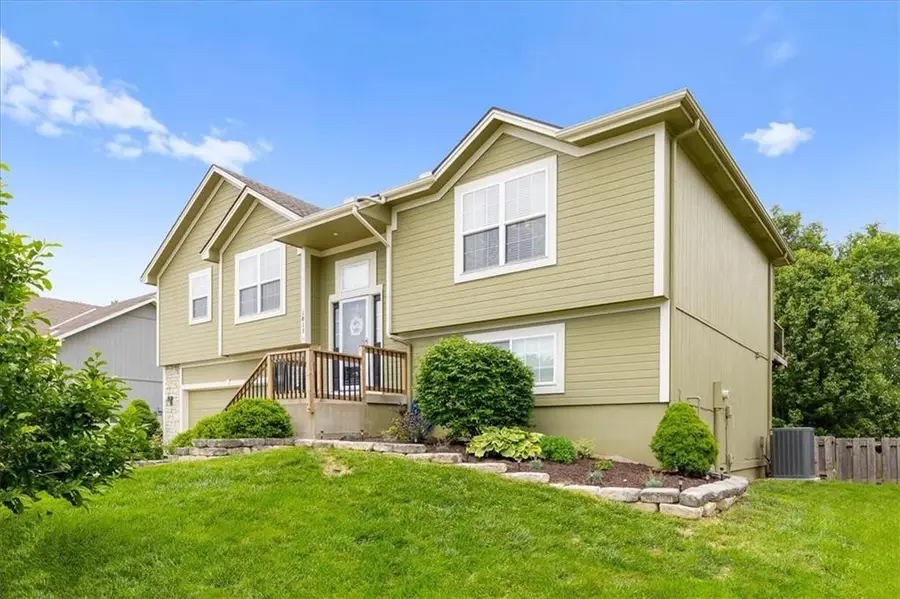 1813 N 156th Street, Basehor, KS 66007 - #3