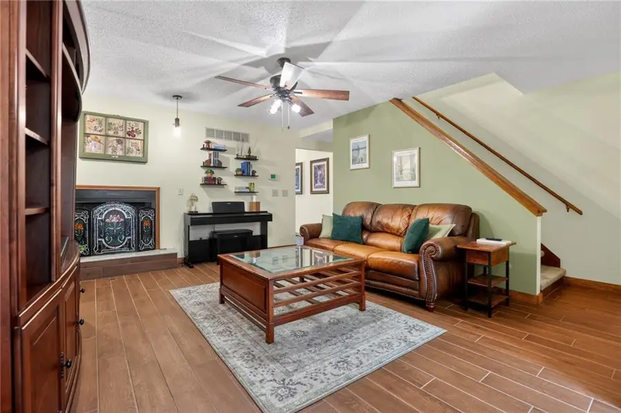 9930 N Cherry Drive, Kansas City, MO 64155 - #3