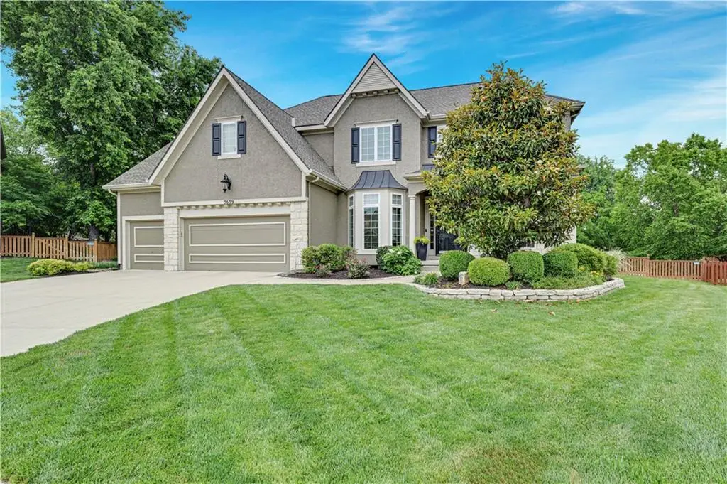 5609 Roundtree Street, Shawnee, KS 66226 - #1
