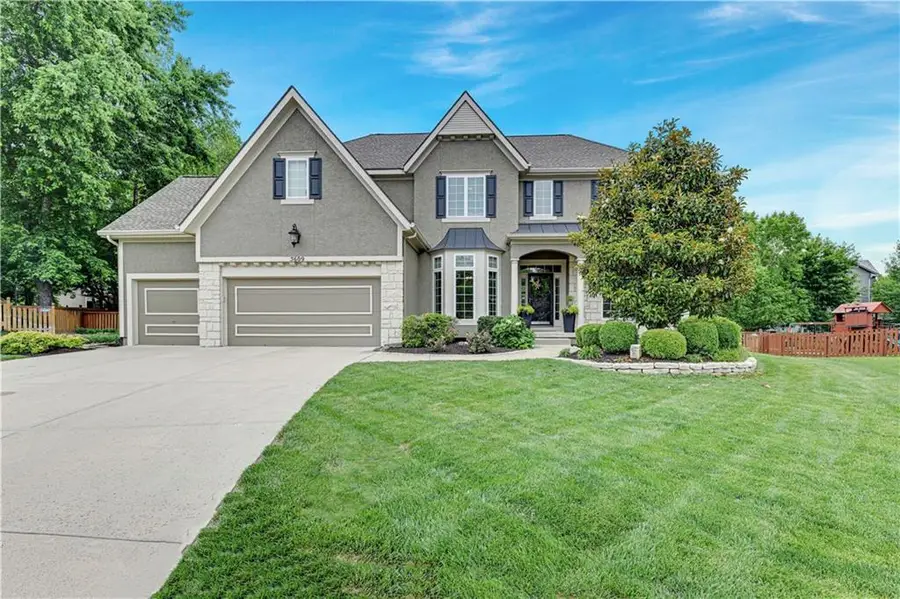 5609 Roundtree Street, Shawnee, KS 66226 - #2