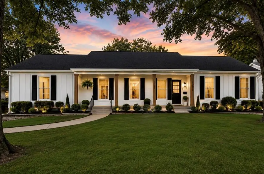 9516 Buena Vista Street, Overland Park, KS 66207 - #2