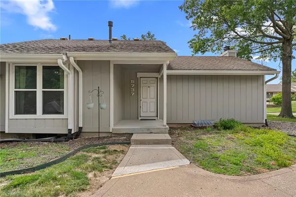 5737 N Oregon Avenue, Kansas City, MO 64151