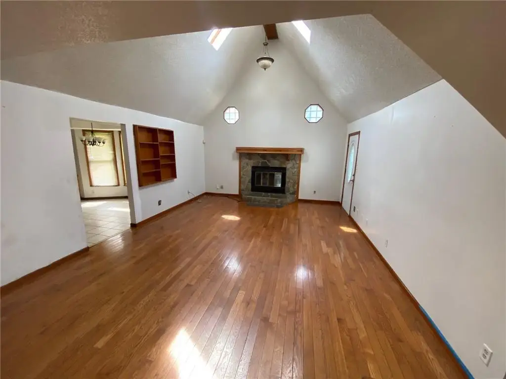 913 NW 37th Street, Blue Springs, MO 64015 - #1