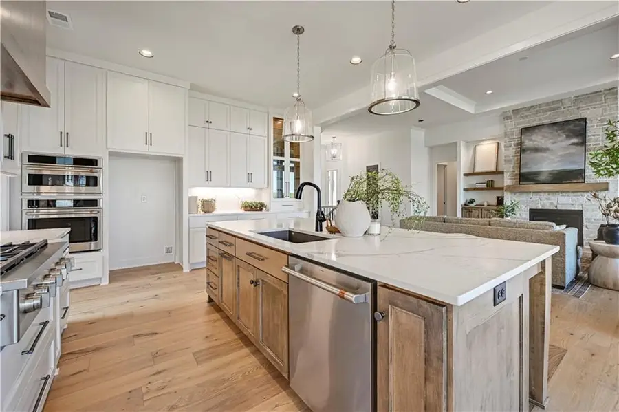 17029 Parkhill Street, Overland Park, KS 66221 - #2