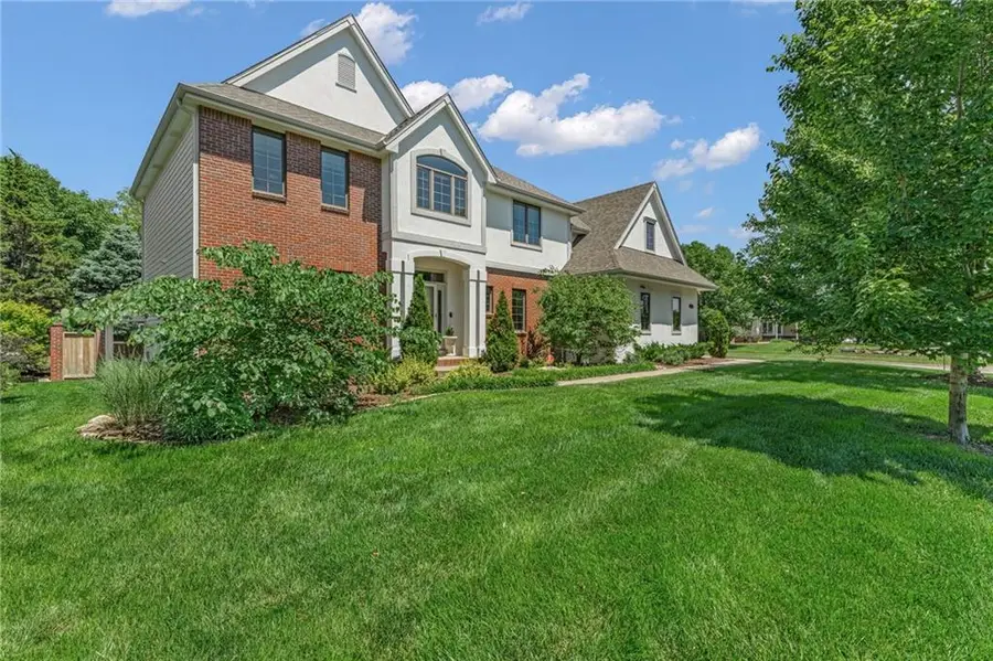 4728 Wimbledon Drive, Lawrence, KS 66044 - #2