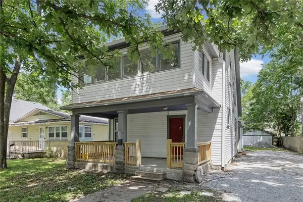 1017 S Hickory Street, Ottawa, KS 66067
